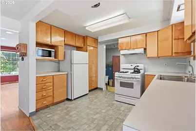 1321 SE 152nd Pl, Portland, OR 97233 - Photo 16