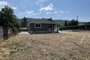 1123 Laura St, Myrtle Creek, OR 97457 - Photo 24