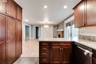 2230 Viewmont Ave, Springfield, OR 97477 - Photo 14