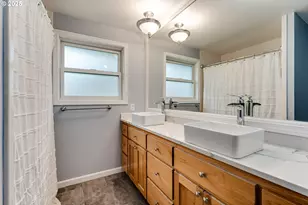 2230 Viewmont Ave, Springfield, OR 97477 - Photo 18