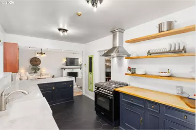 9685 NW Saint Helens Rd, Portland, OR 97231 - Photo 8