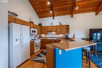 1323 Village Loop, Bandon, OR 97411 - Photo 16