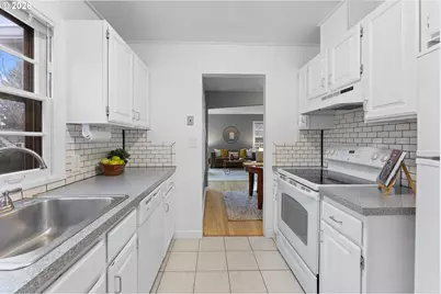 4134 NE 63rd Ave, Portland, OR 97218 - Photo 14