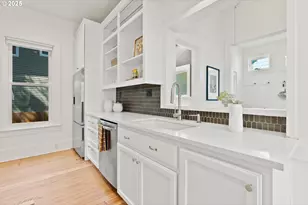 1912 NE 11th Ave, Portland, OR 97212 - Photo 6