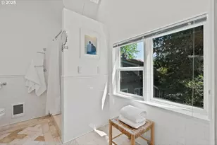 1912 NE 11th Ave, Portland, OR 97212 - Photo 18