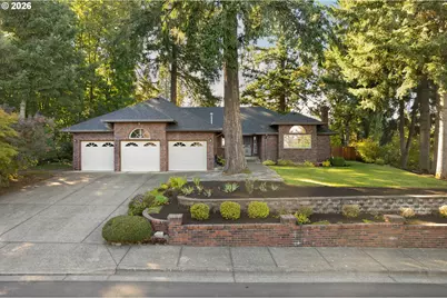 18078 Crest Ct, Oregon City, OR 97045 - Photo 1