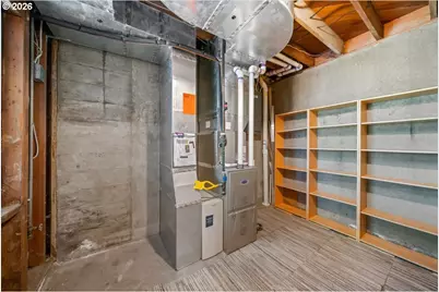 10332 SW Lancaster Rd, Portland, OR 97219 - Photo 36