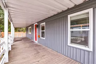 15619 NE Caples Rd, Brush Prairie, WA 98606 - Photo 2