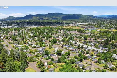 955 Kelly Blvd, Springfield, OR 97477 - Photo 42