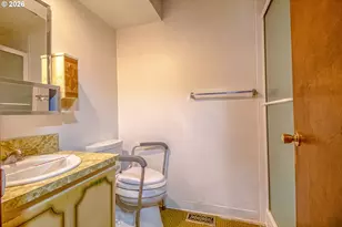 13722 SE Holgate Blvd, Portland, OR 97236 - Photo 24