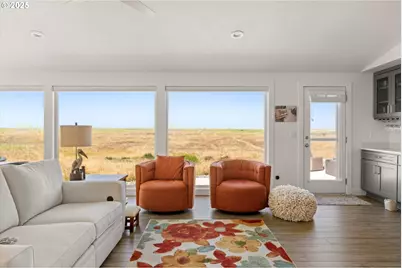 89026 Ocean Dr, Warrenton, OR 97146 - Photo 16