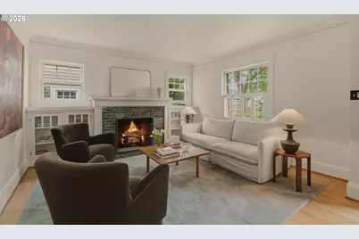 1002 SE 54th Ave, Portland, OR 97215 - Photo 4