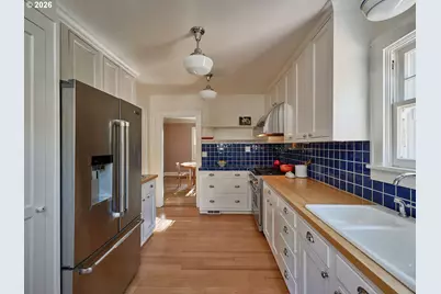 1002 SE 54th Ave, Portland, OR 97215 - Photo 10
