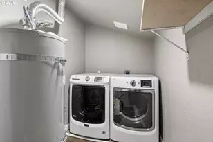 1641 SE Marsters Ave, Roseburg, OR 97470 - Photo 32