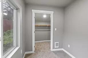 1641 SE Marsters Ave, Roseburg, OR 97470 - Photo 38