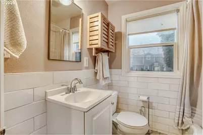 907 NW 44th St, Vancouver, WA 98660 - Photo 10