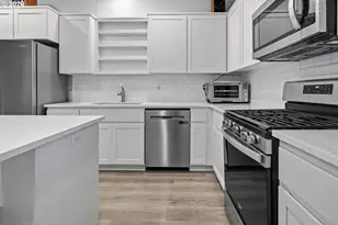 15564 NW Linder St, Portland, OR 97229 - Photo 14