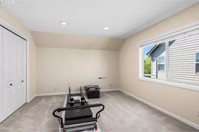 2053 Lakeview Dr, Eugene, OR 97408 - Photo 32