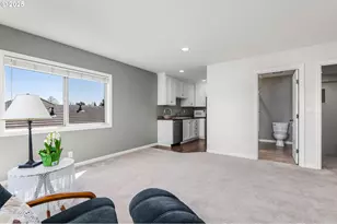 2053 Lakeview Dr, Eugene, OR 97408 - Photo 28