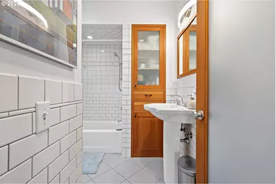 916 G St, Springfield, OR 97477 - Photo 12