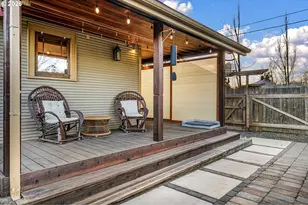 916 G St, Springfield, OR 97477 - Photo 44