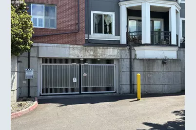 196 SE Spokane St #106, Portland, OR 97202 - Photo 24