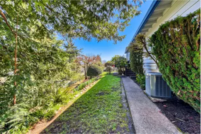 5767 Terrace Dr, West Linn, OR 97068 - Photo 24