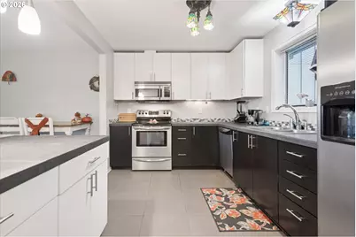 16200 Pacific Hwy, Lake Oswego, OR 97034 - Photo 10