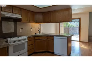 4040 SE Wynnwood Dr, Hillsboro, OR 97123 - Photo 16