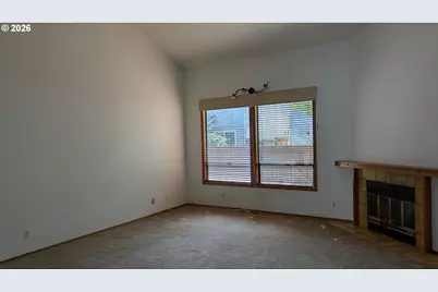 4040 SE Wynnwood Dr, Hillsboro, OR 97123 - Photo 6