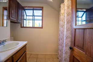 7228 SW 4th Ave, Portland, OR 97219 - Photo 28