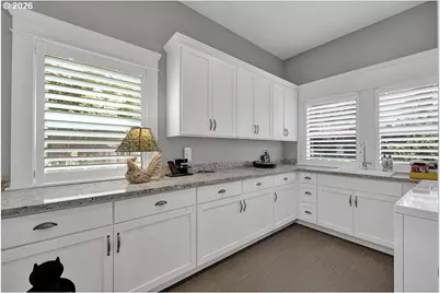 39457 Walterville Ln, Springfield, OR 97478 - Photo 24