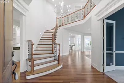 9941 NW Upton Ct, Portland, OR 97229 - Photo 4