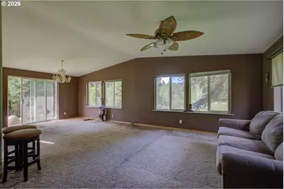 13339 N Myrtle Rd, Myrtle Creek, OR 97457 - Photo 6