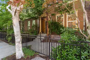 858 NE Caden Ave, Hillsboro, OR 97124 - Photo 2