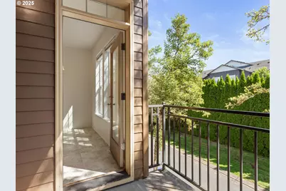 858 NE Caden Ave, Hillsboro, OR 97124 - Photo 22