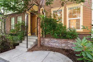 858 NE Caden Ave, Hillsboro, OR 97124 - Photo 4