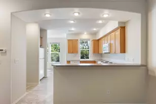 858 NE Caden Ave, Hillsboro, OR 97124 - Photo 12