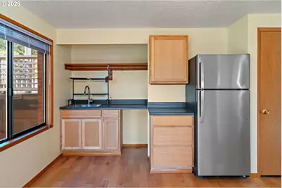 490 E 46th Ave, Eugene, OR 97405 - Photo 38