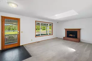 490 E 46th Ave, Eugene, OR 97405 - Photo 6