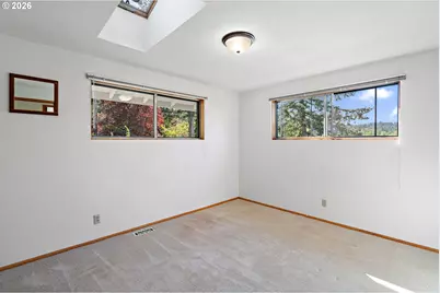 490 E 46th Ave, Eugene, OR 97405 - Photo 18