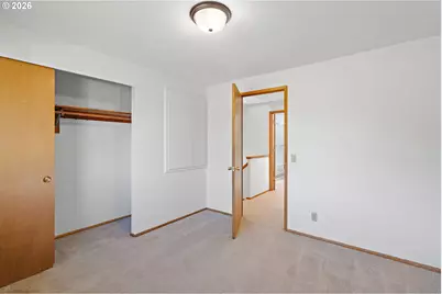 490 E 46th Ave, Eugene, OR 97405 - Photo 20