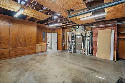 490 E 46th Ave, Eugene, OR 97405 - Photo 44