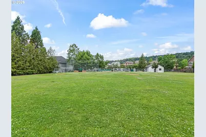 3874 NW Loriann Dr, Portland, OR 97229 - Photo 46
