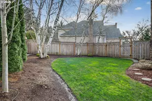 3874 NW Loriann Dr, Portland, OR 97229 - Photo 40