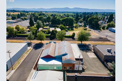 489 Front St, Junction City, OR 97448 - Photo 30