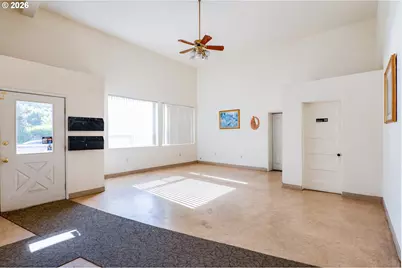 489 Front St, Junction City, OR 97448 - Photo 24