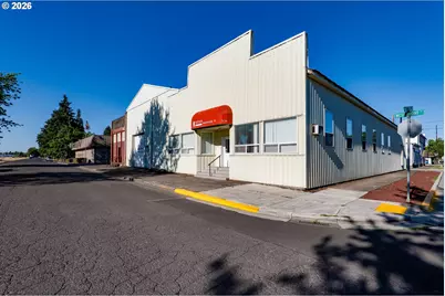 489 Front St, Junction City, OR 97448 - Photo 2