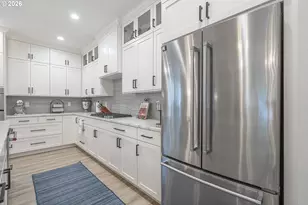 5957 Pikes Pass St SE, Salem, OR 97305 - Photo 8