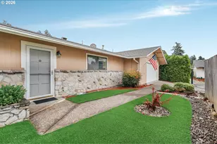 12325 SW King Richard Dr, Portland, OR 97224 - Photo 2